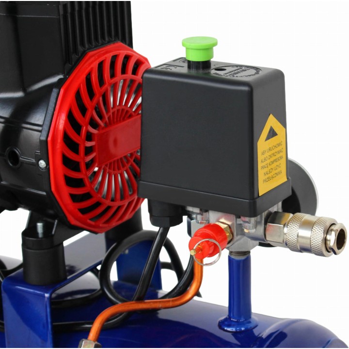Kompresor bezolejowy mała sprężarka 9L 230V 1200W