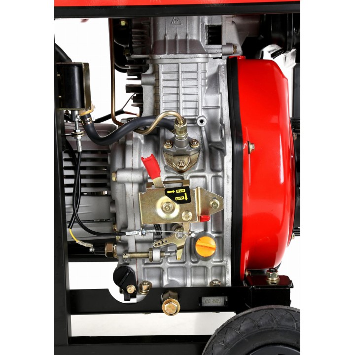 Agregat Diesel jednofazowy generator prądu 6500W 12/230V el. rozruch
