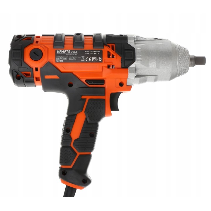 KLUCZ UDAROWY ELEKTRYCZNY 1,2'' 720Nm 4 NASADKI
